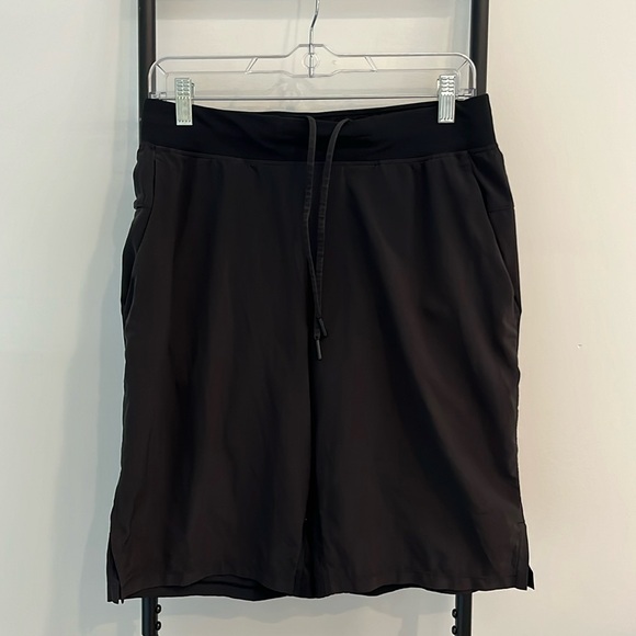 Lululemon Athletic Shorts Black Elastic Waist Men Size M - Picture 1 of 9